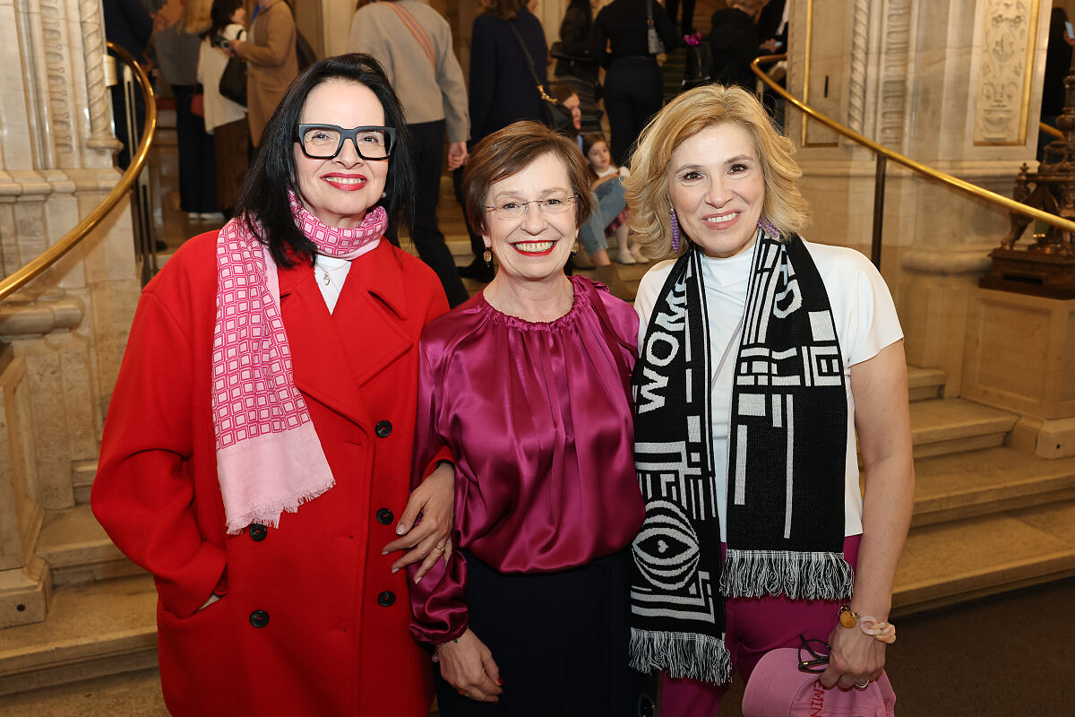 Dr. Andrea Mayer, Doris Schmidauer und Christine Klimaschka