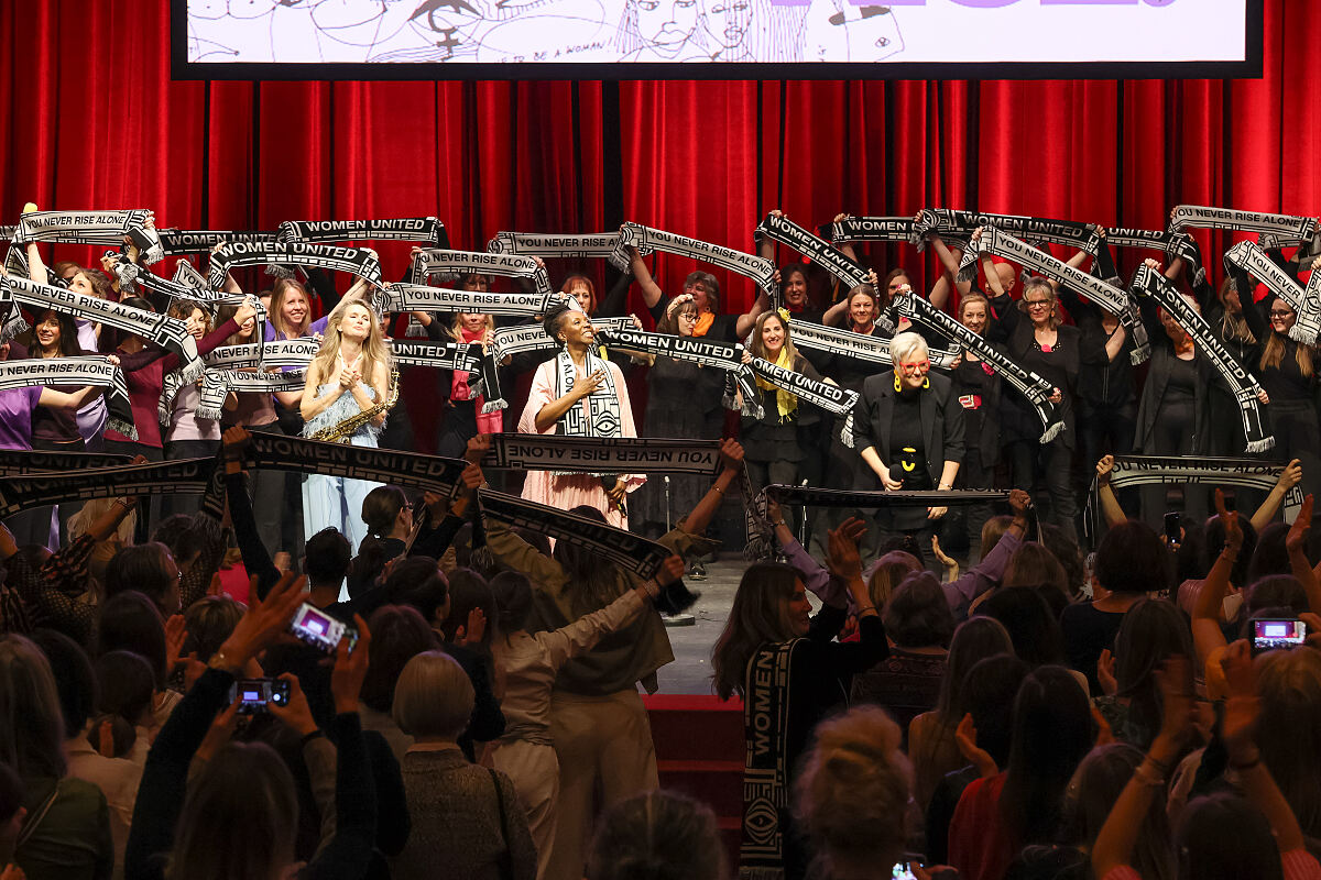 Wiener Staatsoper _ RISE! 02