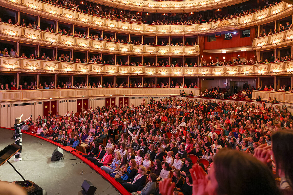 Wiener Staatsoper _ RISE! 01