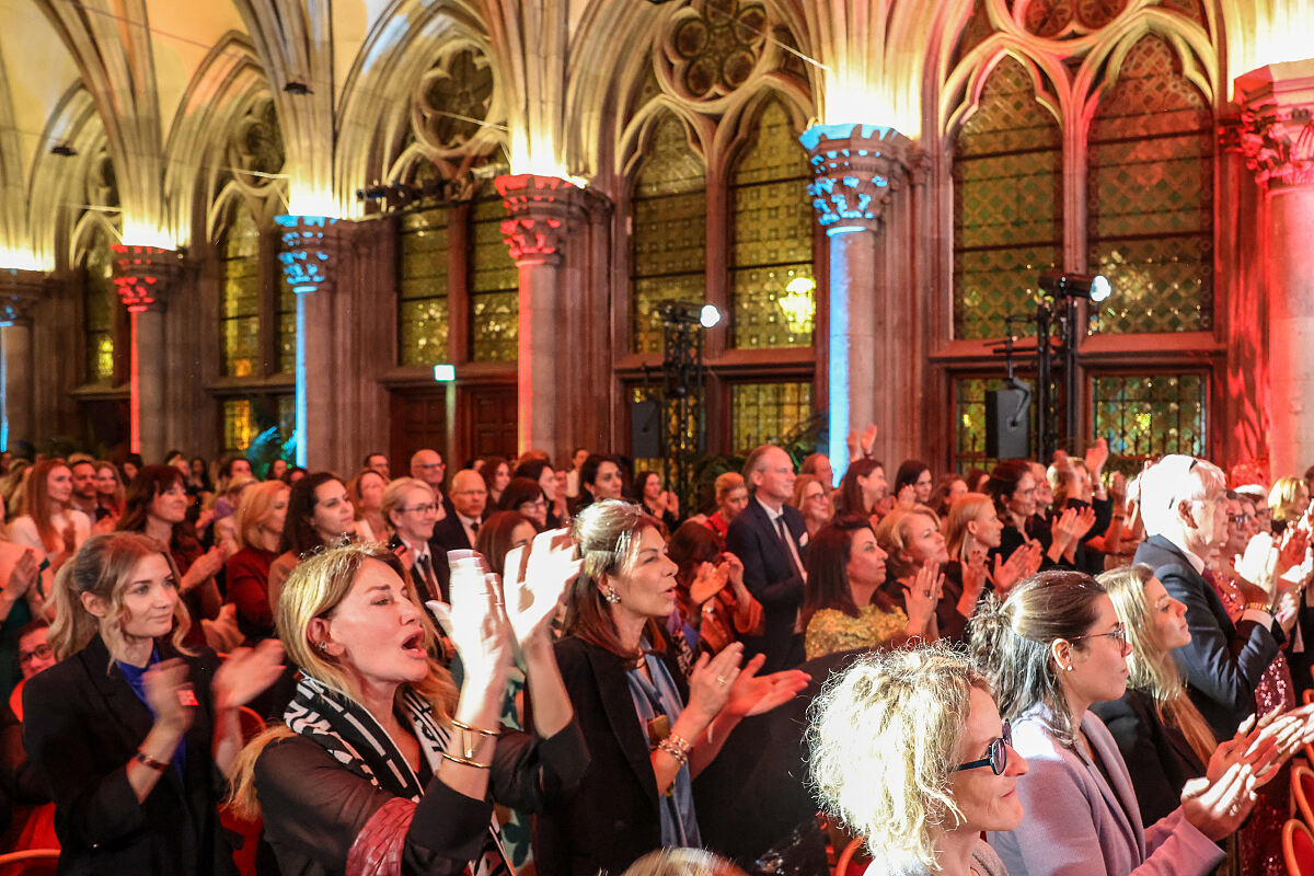 Volkshalle im Rathaus alias Frauenhalle