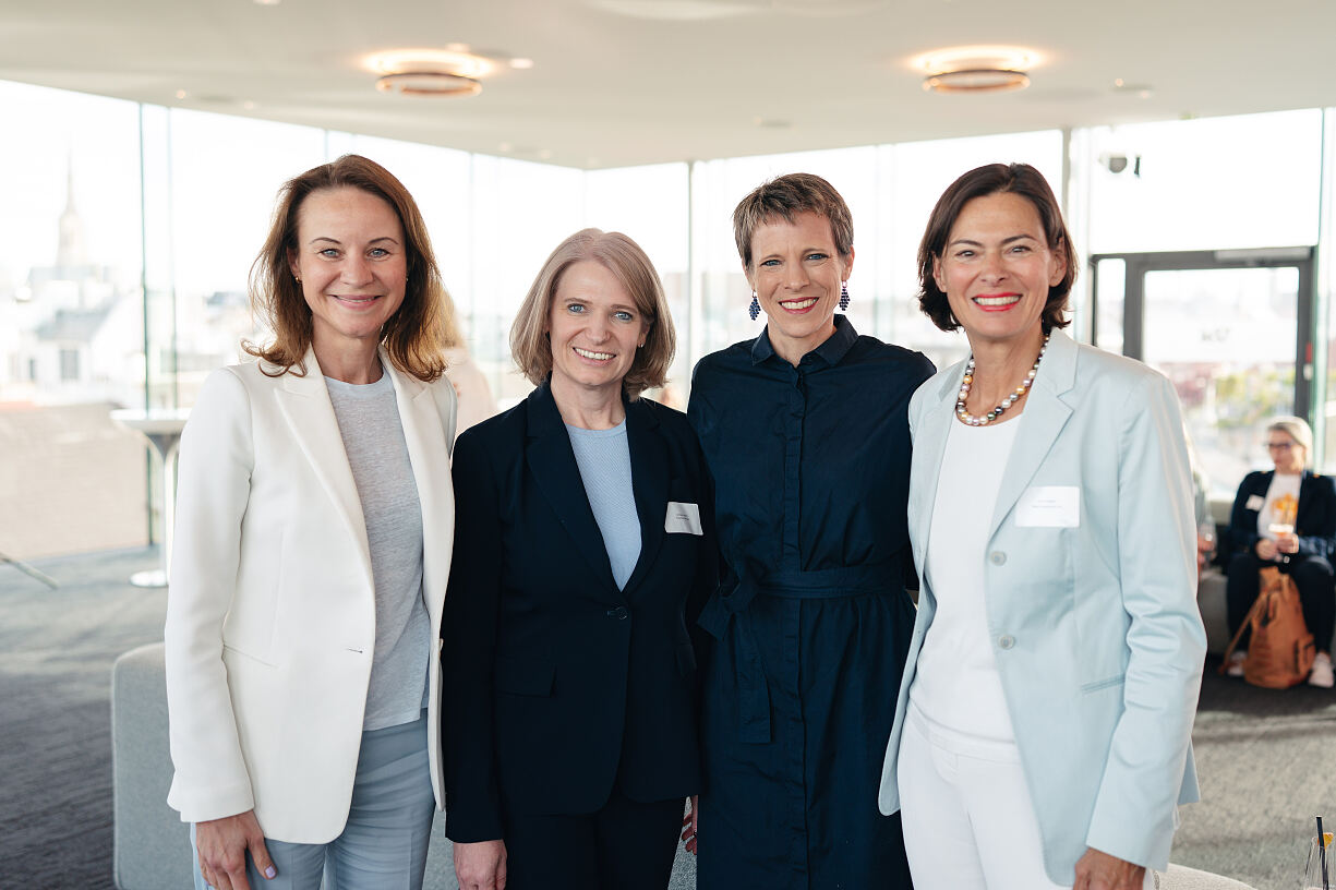 Patricia Neumann, Annette Mann, Valerie Hauff, Silvia Angelo