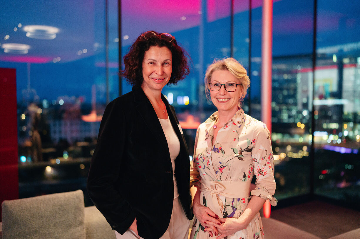 Elisabeth Rettl, Dita Chrastilova