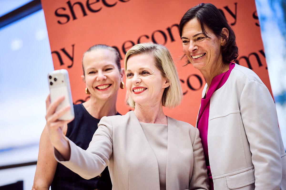 Lara Goronschowski, Dr. Irene Bader und Mag.a Silvia Angelo