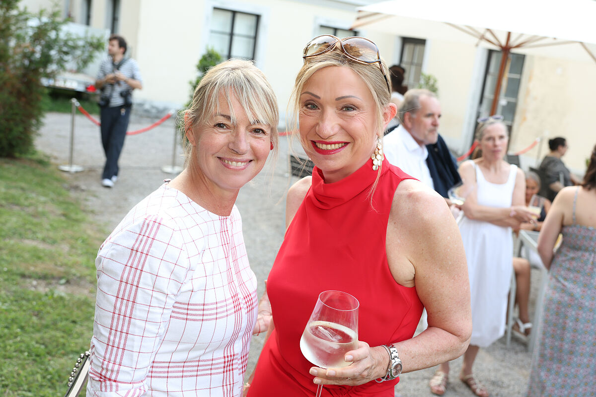 Alexandra Palla, Susanne Athansiadis
