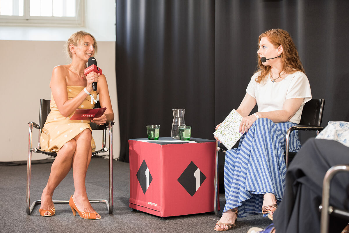 Julia Zarbach, Teresa Vogl