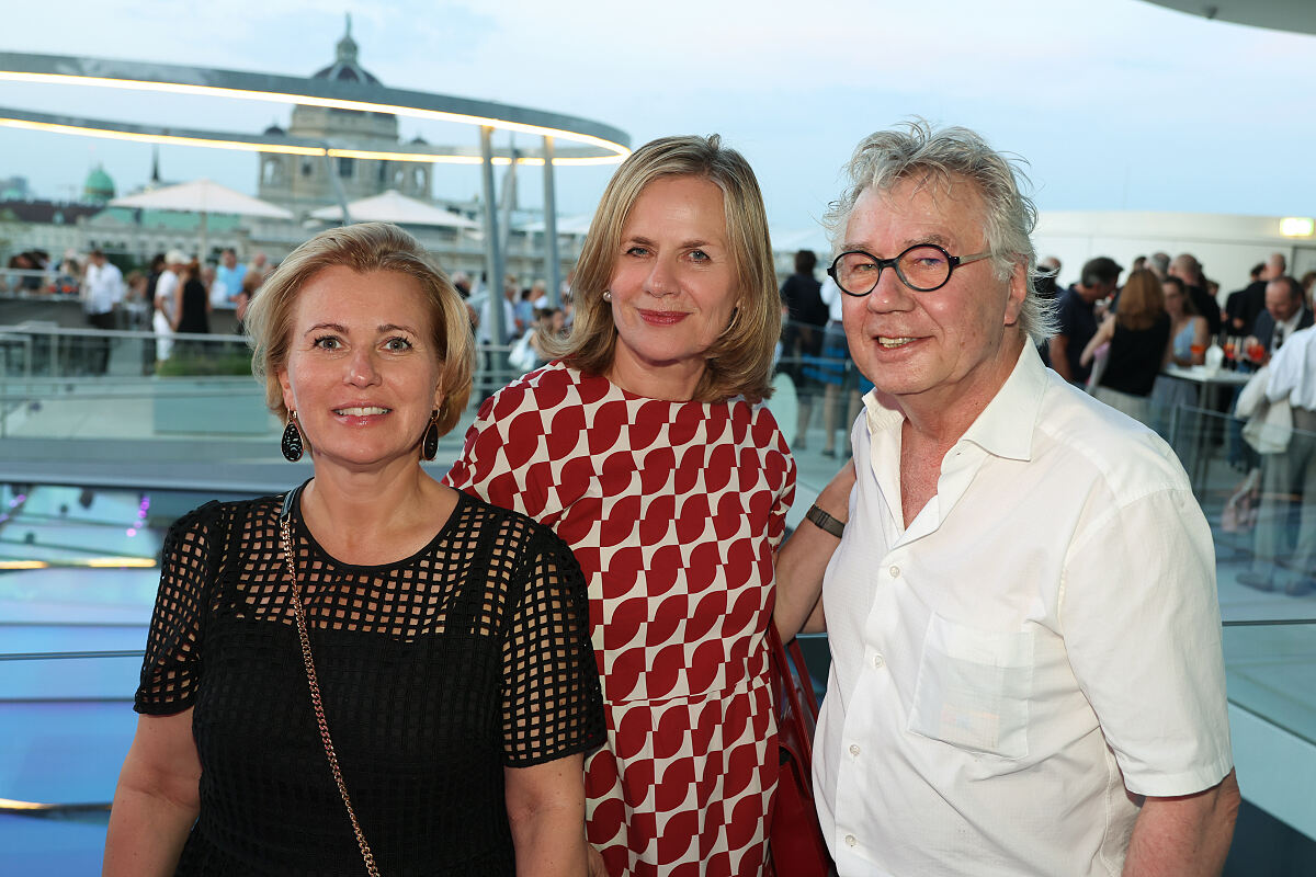 Karoline Bartosch-Hilger, Bettina Leidl, Karl Regensburger