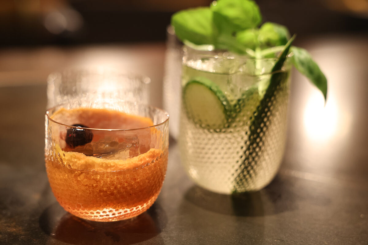 New York Old Fashioned und Gin and Tonic from the market by Albert Trummer
