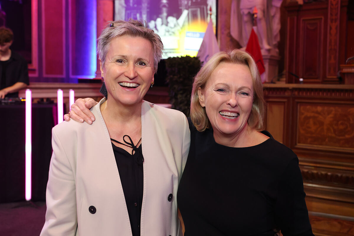 Christa Schnabl, Hannelore Veit