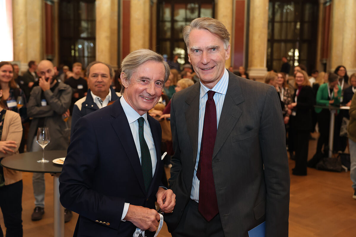 Peter Launsky-Tieffenthal, Uni-Rektor Sebastian Schütze