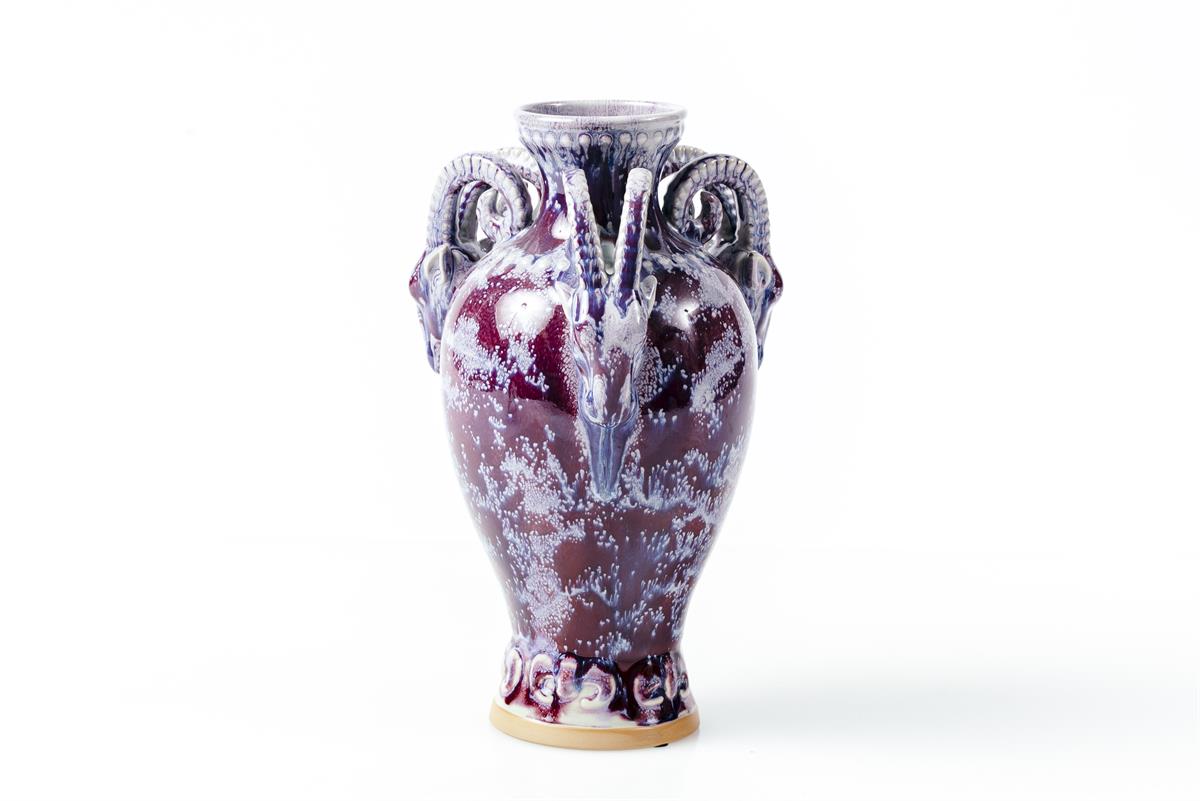 Keramikvase Widder ab EUR 249 © Lukas Lorenz