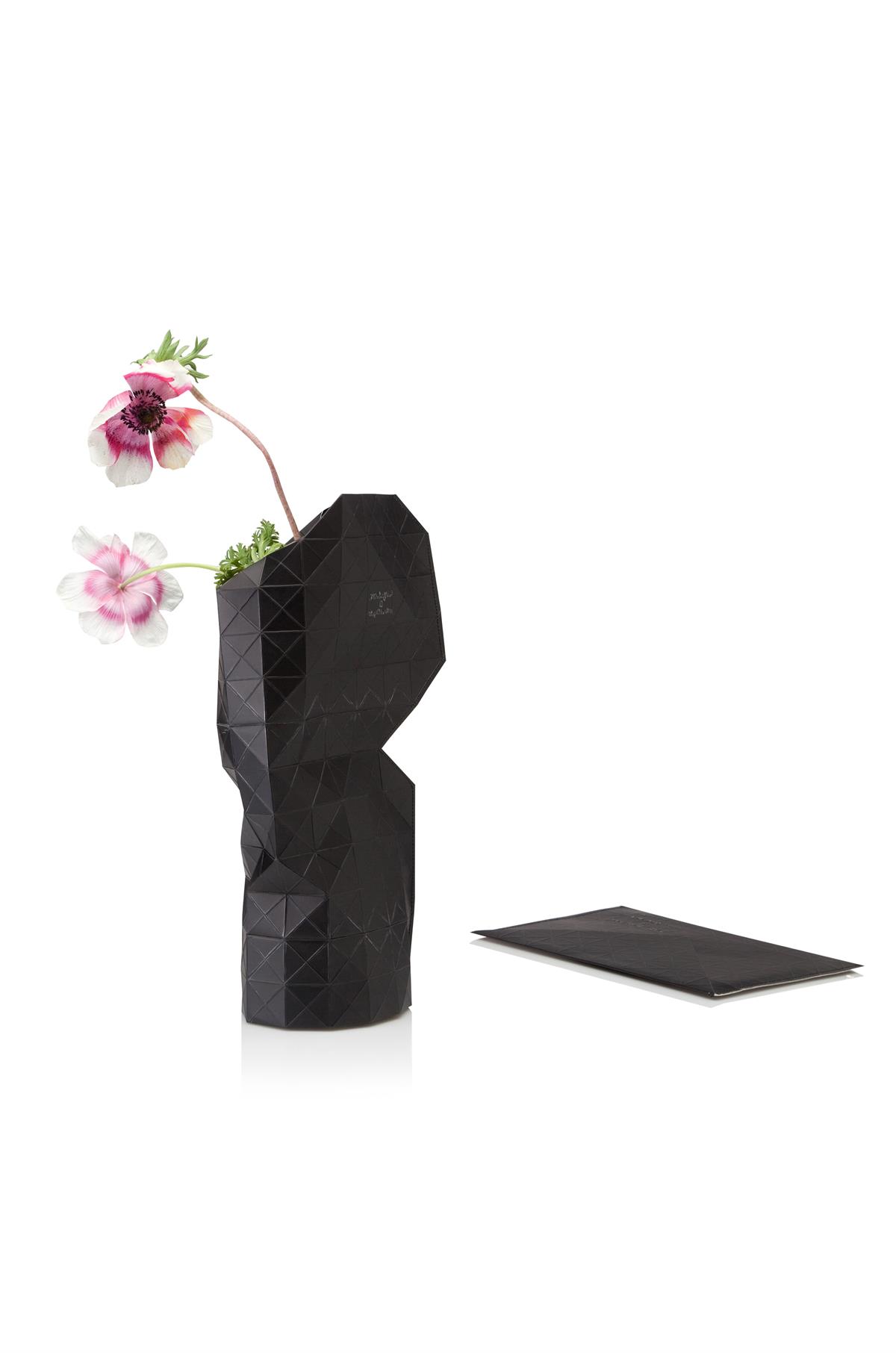 Paper Vase Cover EUR 22,90 (c) Zweigstelle_04