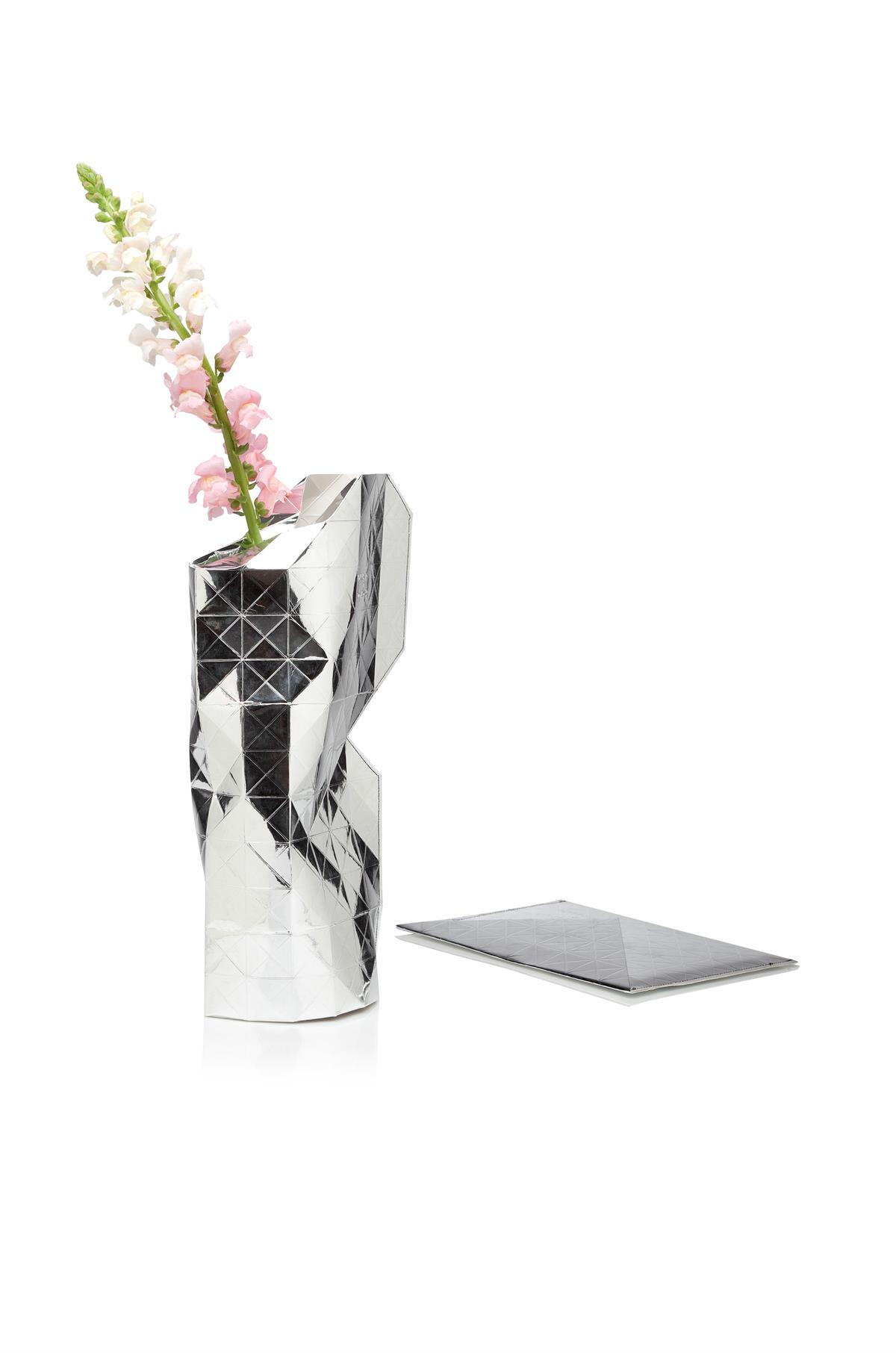 Paper Vase Cover EUR 22,90 (c) Zweigstelle_01