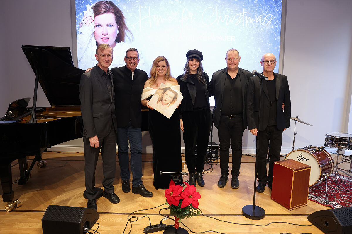 Geri Schuller, Viktor Gernot, Simone Kopmajer, Anja Om, Reinhardt Winkler,  Ali Angerer