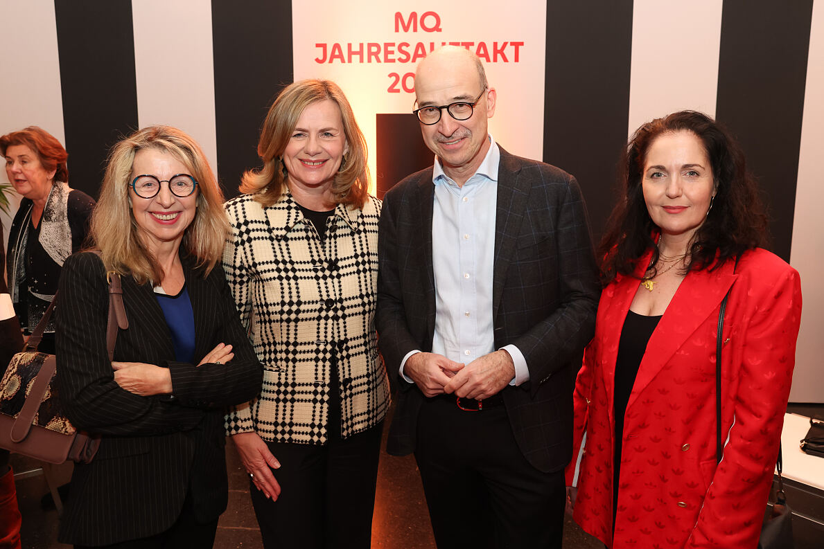 Gabriele Gantenbein (Kuratorin und Autorin), Bettina Leidl (Direktorin MQ), Burkhard Gantenbein (Aufsichtsrat UNIQA), Ramesch Daha (Präsidentin der Wiener Secession)
