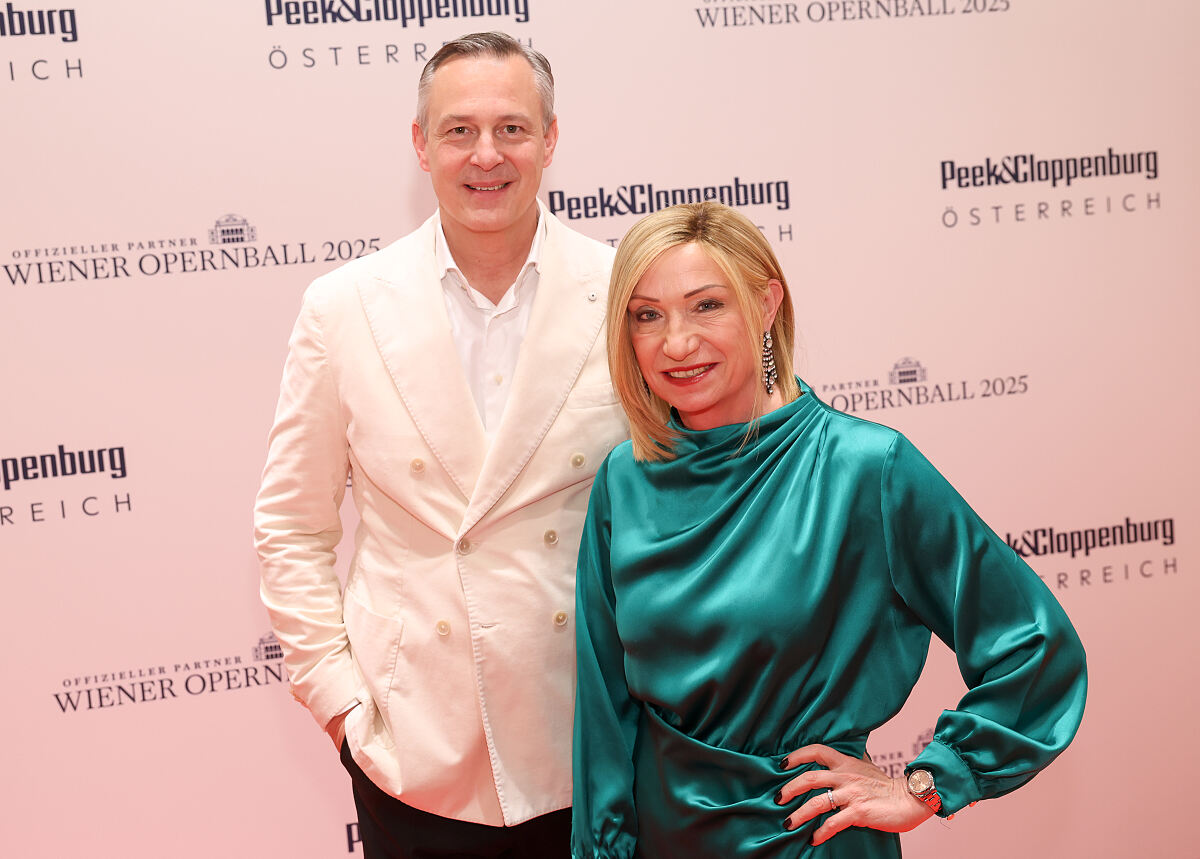 P&C Fashion-Night_Wien_Peter Cserny (P&C) & Susanne Athanasiadis (Organisation Opernball)_c Katharina Schiffl