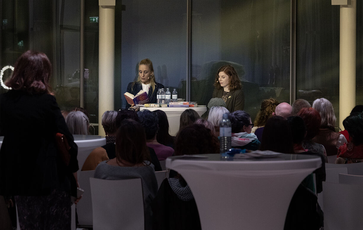 Lilian Klebow und Teresa Vogl