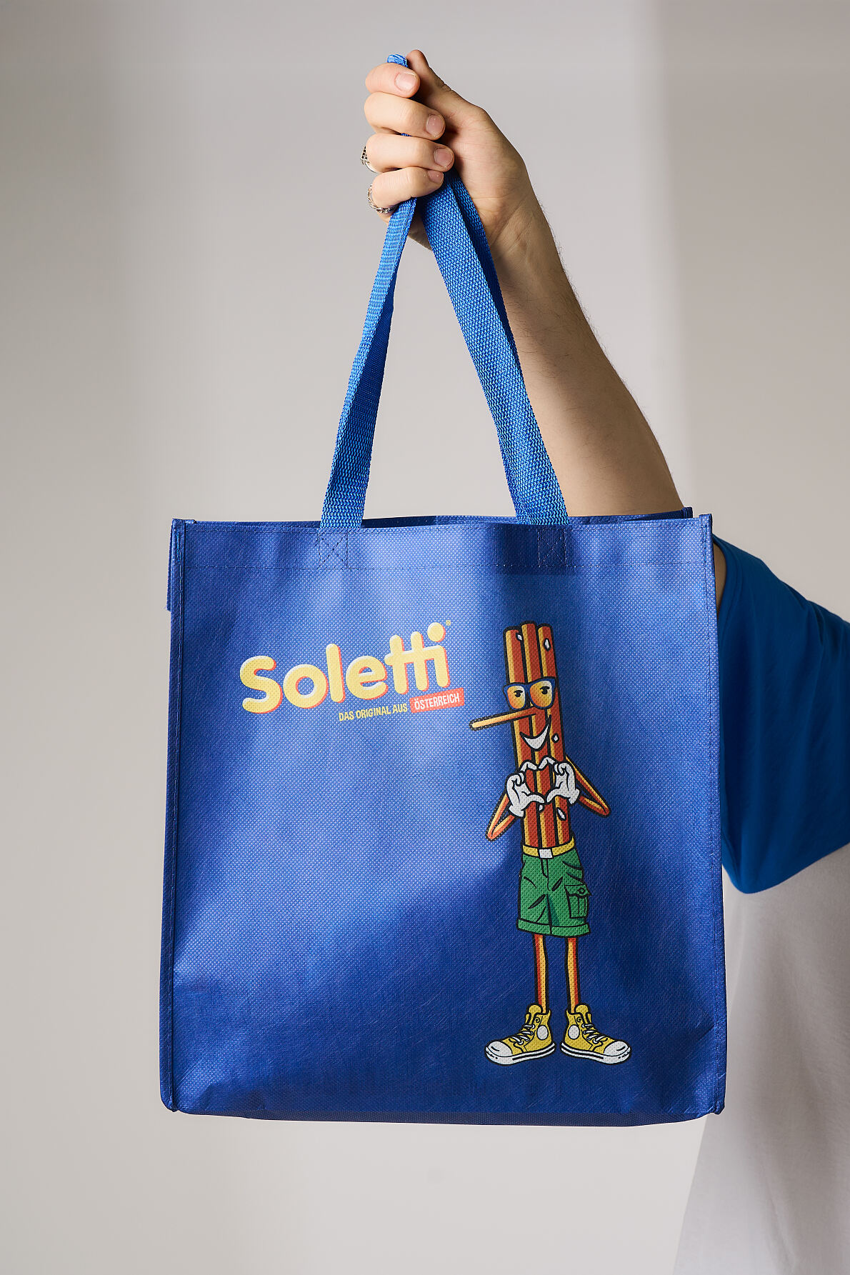 Kelly Merch Artikel