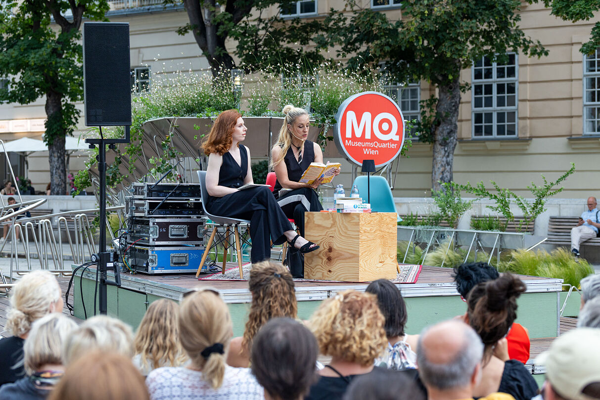 Teresa Vogl und Lilian Klebow