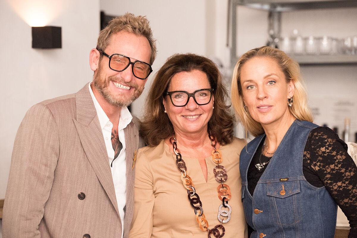 Franz Josef Baur, Dr. Ulrike Göschl und Lilian Klebow