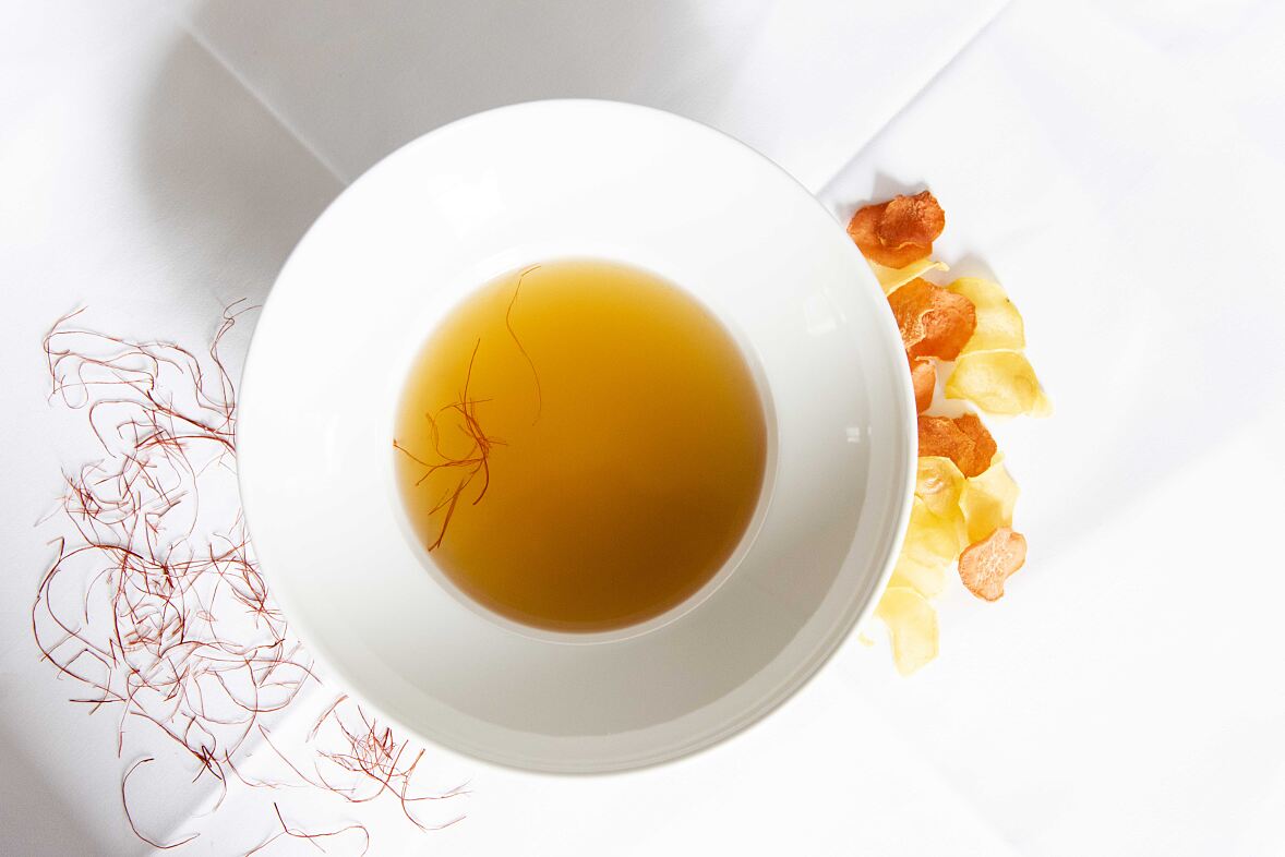 Klare intensive Fastensuppe