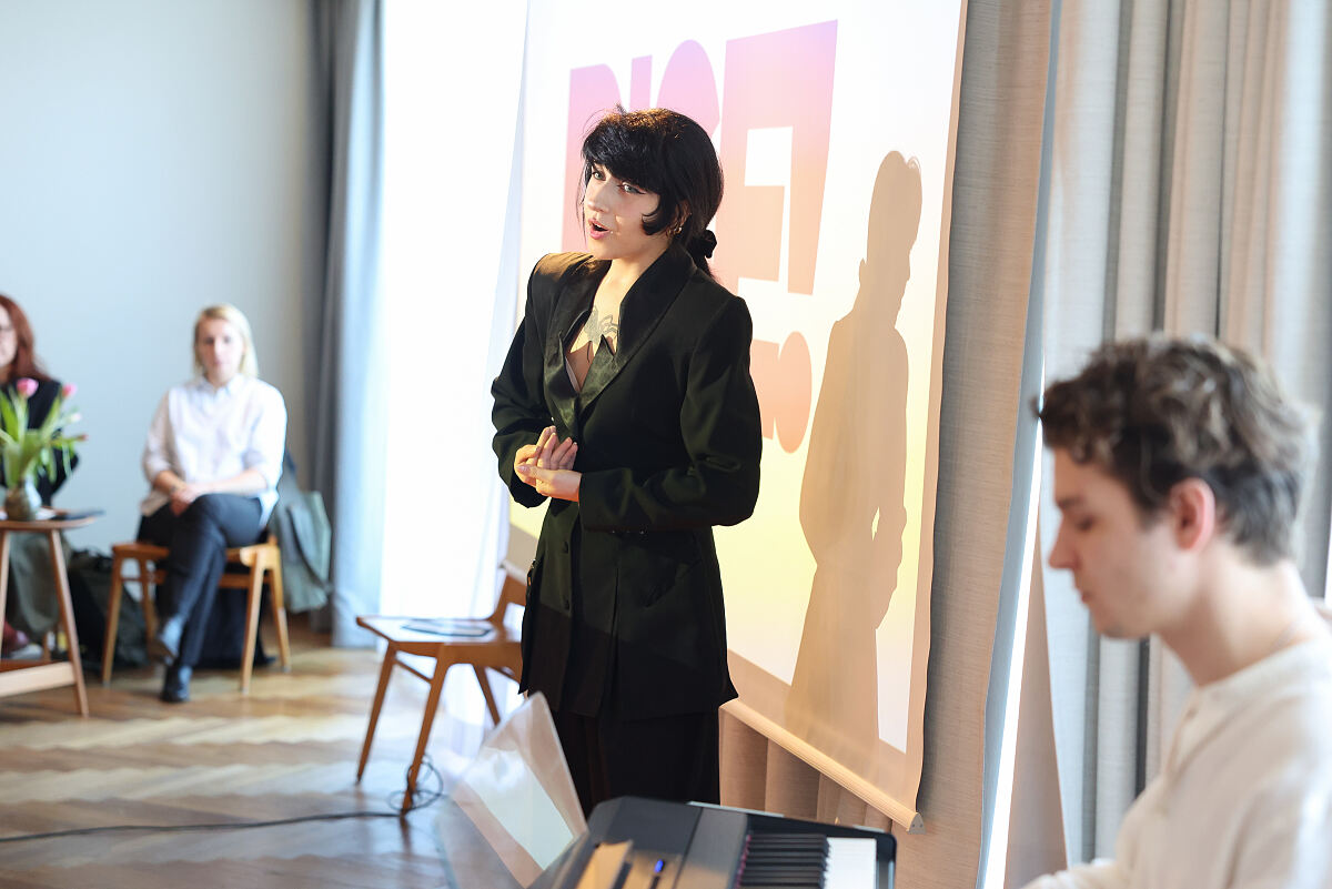 Mahtab Maskana VAZISTA