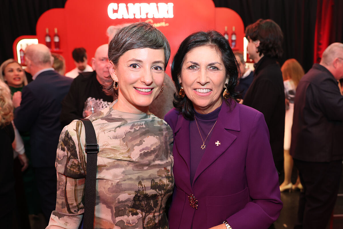 Astrid Peterle, Danielle Spera